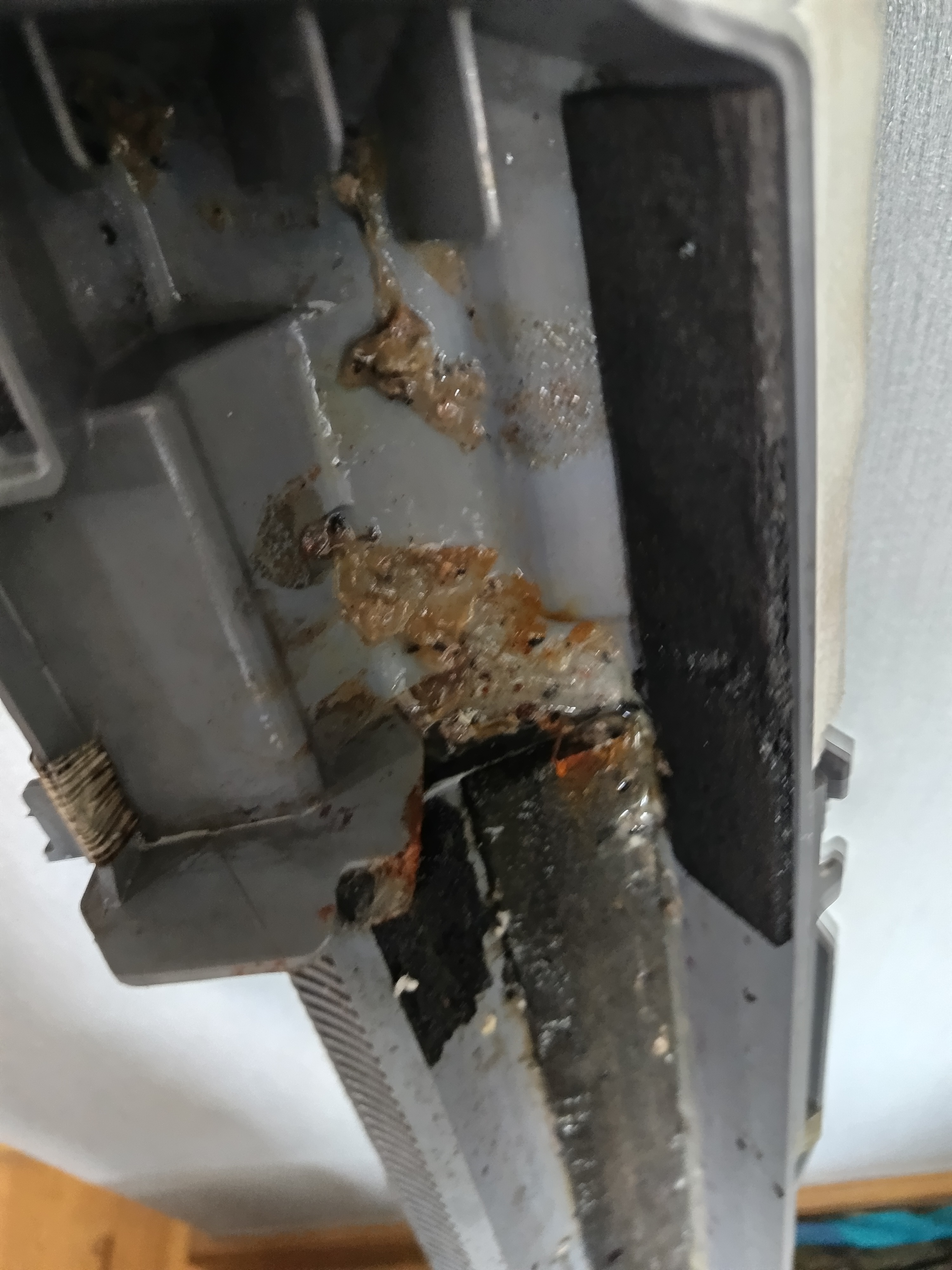 รับล้างแอร์บ้านหมู่บ้าน ภัสสร เพรสทีจ 29 รังสิต - รูปภาพผลงานที่ 5