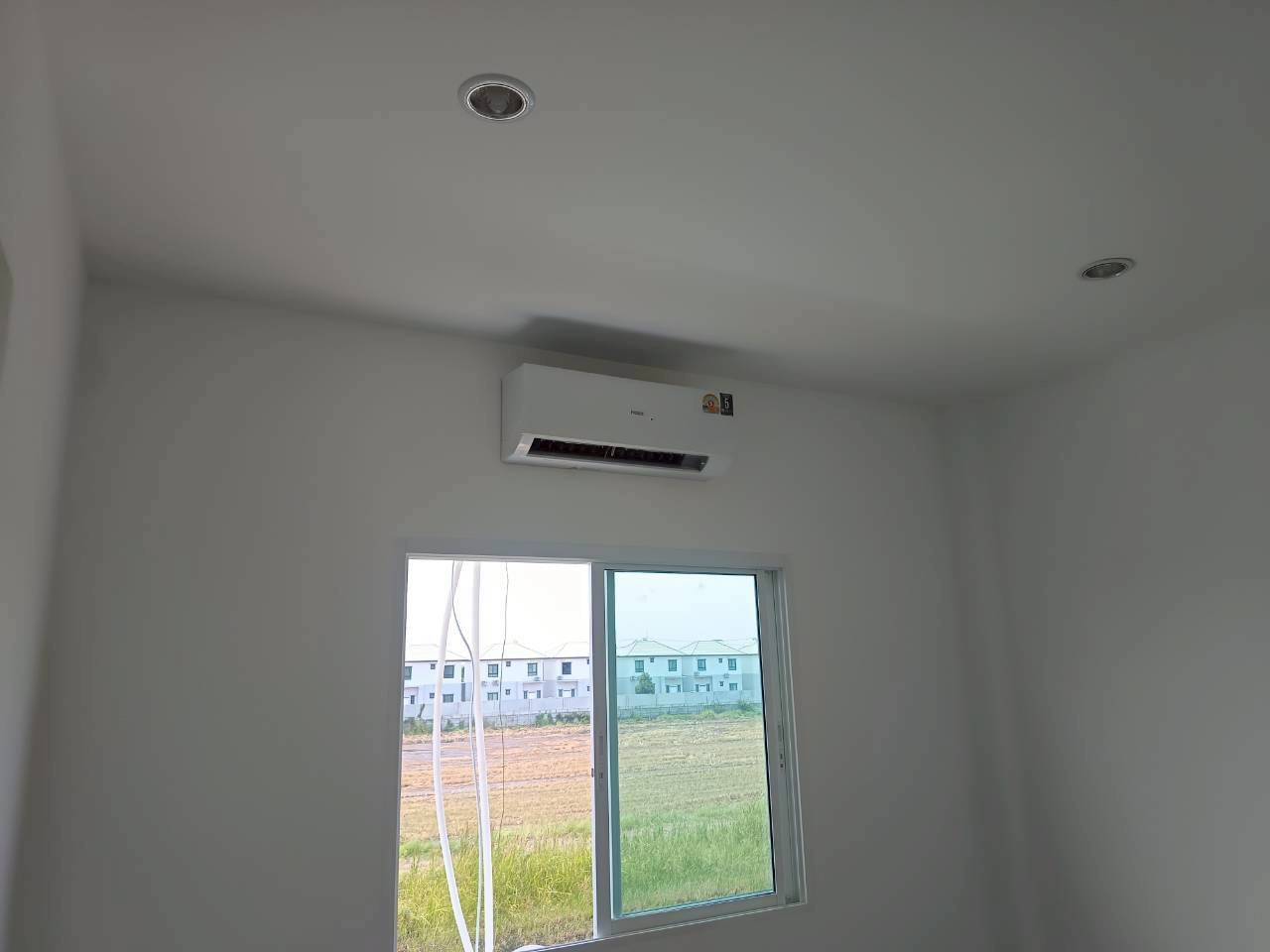 ติดตั้งเครื่องปรับอากาศที่หมู่บ้าน เคแกรนด์วิลล์ โครงการ4 - รูปภาพผลงานที่ 2