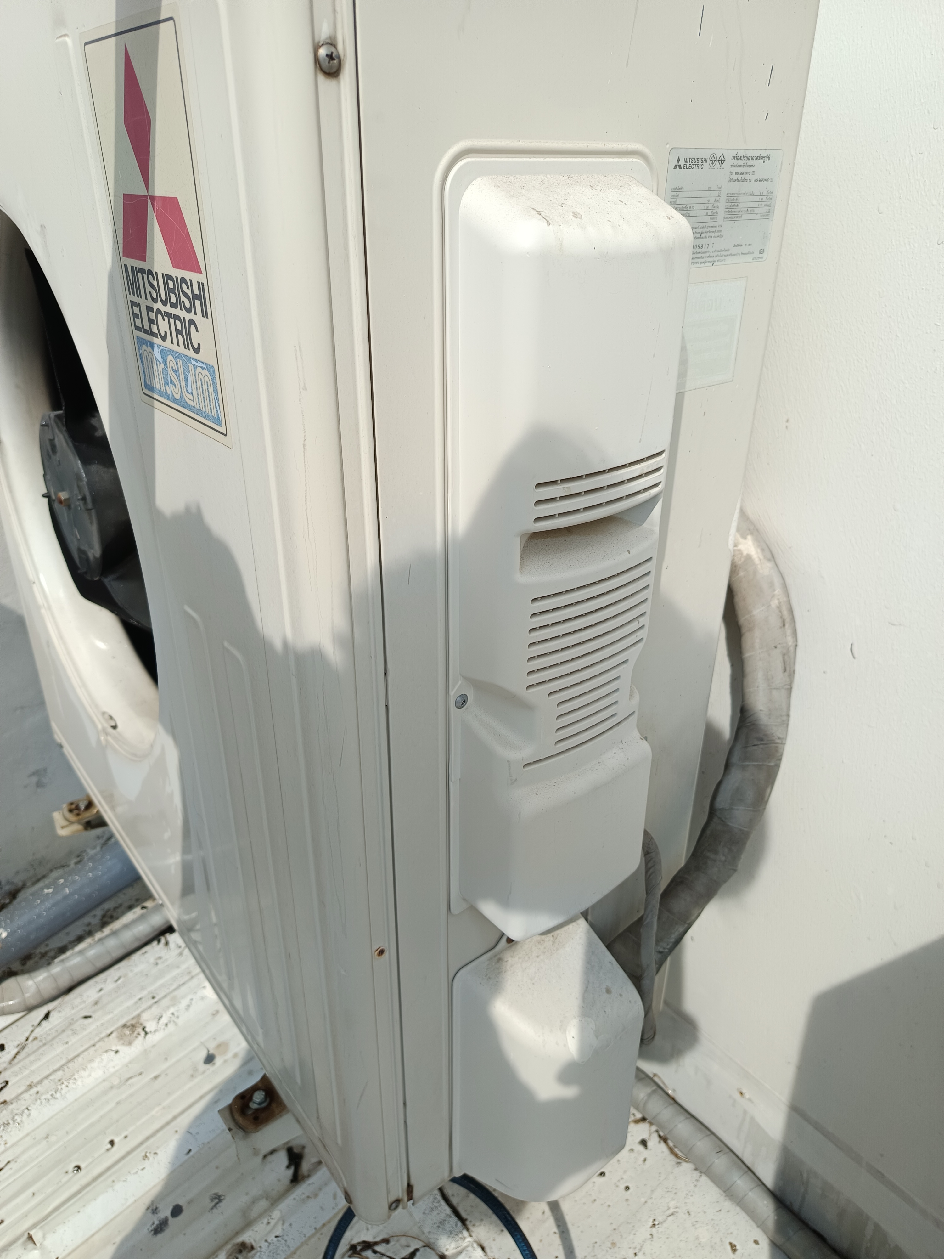 รับล้างแอร์บ้านหมู่บ้าน ภัสสร เพรสทีจ 29 รังสิต - รูปภาพผลงานที่ 16